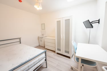 6 bed house, William Street, Sandfields, Swansea, SA13QS - Image 6